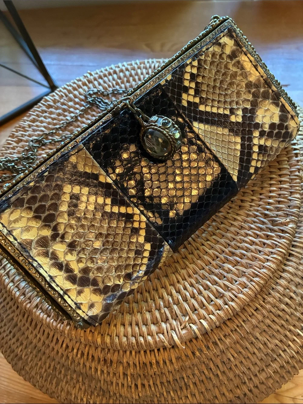 Clara Kasavina Snakeskin Crystal Pendant Ornate Clasp Clutch Evening Bag